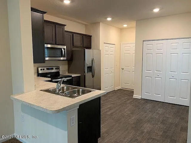 199 Scotch Pebble Dr — Photo 7