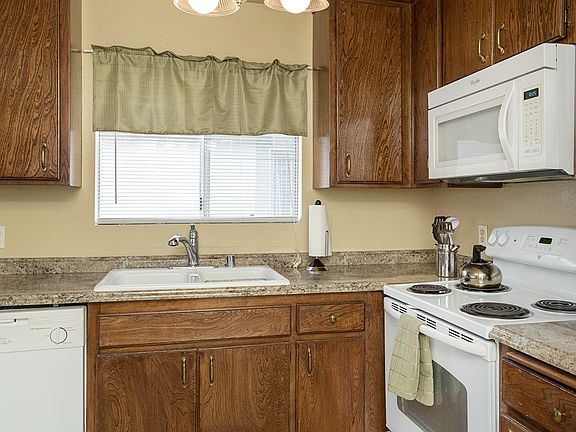 4th image of 290 Sequoia Ct APT 36