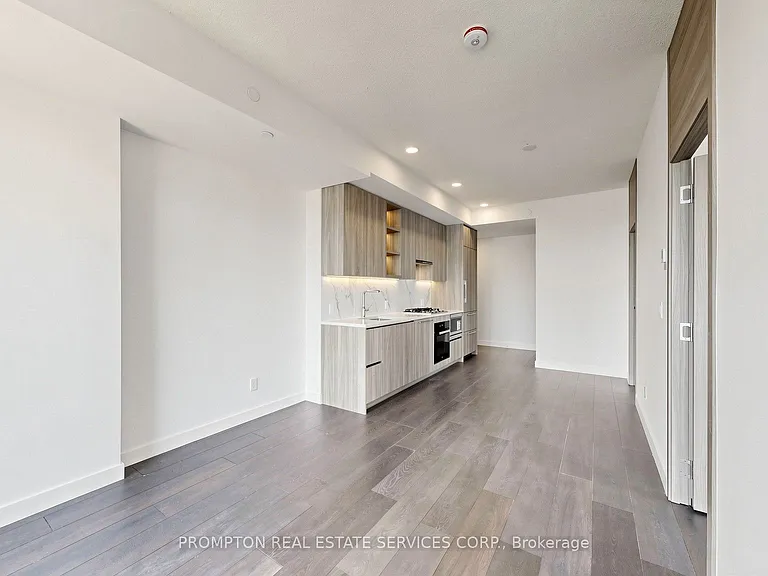 18 Esther Shiner Blvd #2511 — Photo 26