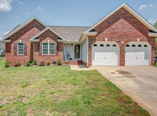 134 Creekside Dr, Shelby, NC 28152