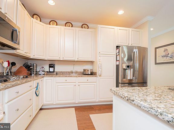 4th image of 31209 Camellia Dr #18