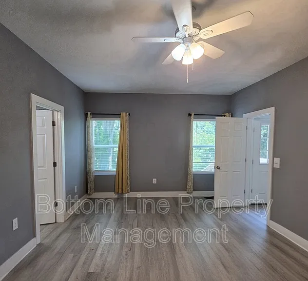 51 Hawthorne St SW — Photo 16