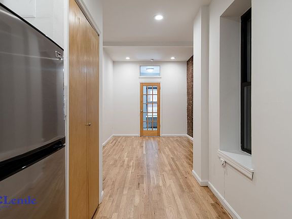 4th image of 7 Jones St Fl 1