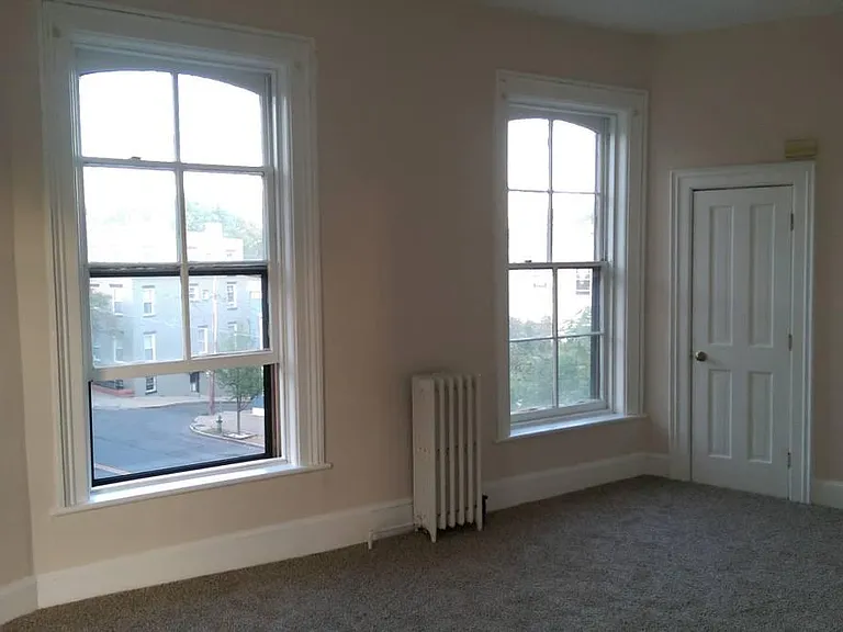 22 Ten Broeck St #3 — Photo 1