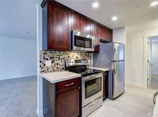 11031 Woodinville Dr #102, Bothell, WA 98011