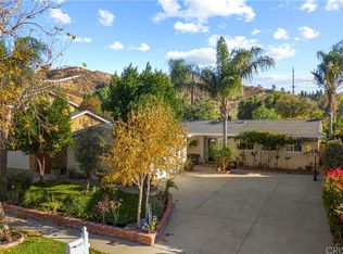 21870 Alamogordo Rd, Santa Clarita, CA 91350