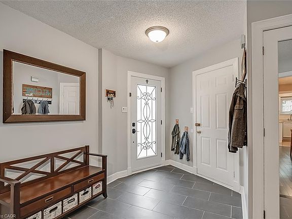3rd image of 3163 Barwell Rd