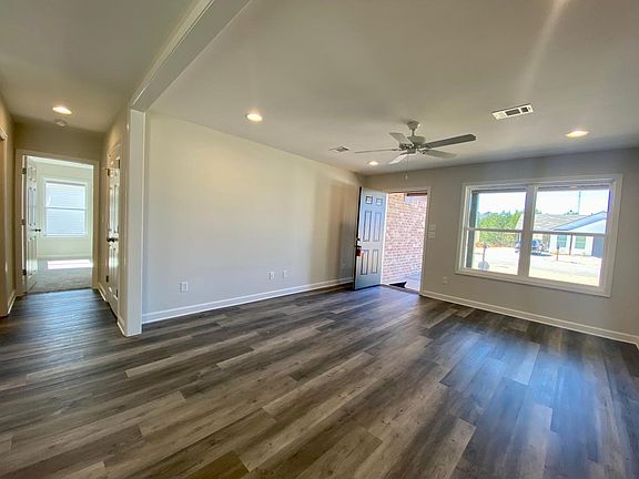 3rd image of 7241 60th Ave E