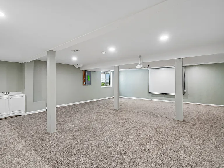 16304 Mulberry Way — Photo 33