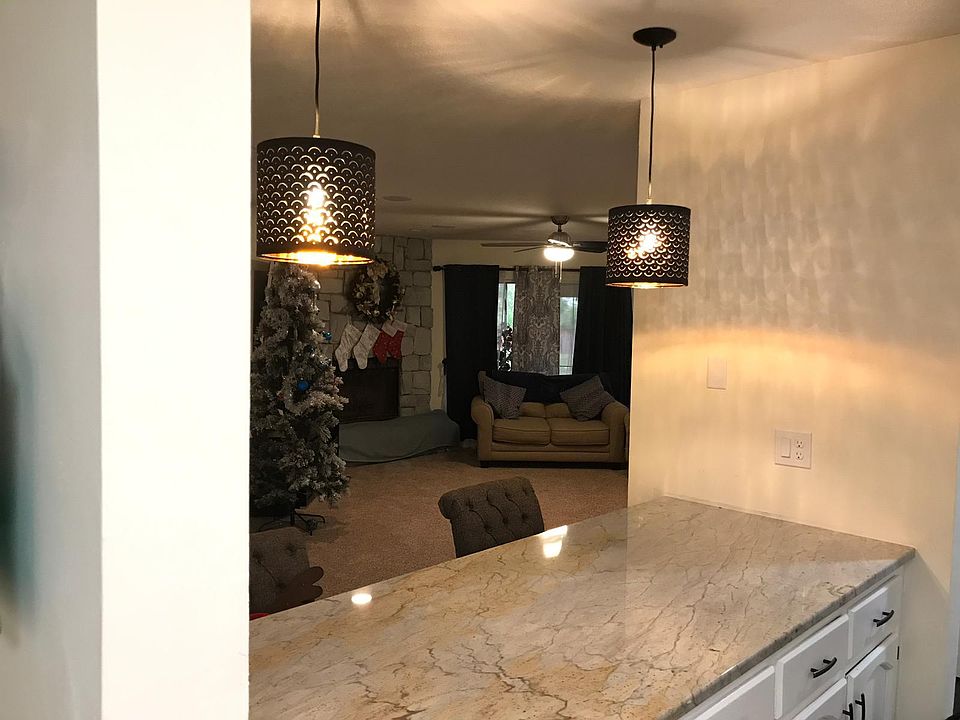 1st image of 10073 Romaine Cir N