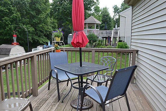 4th image of 6411 Lakearbor Dr