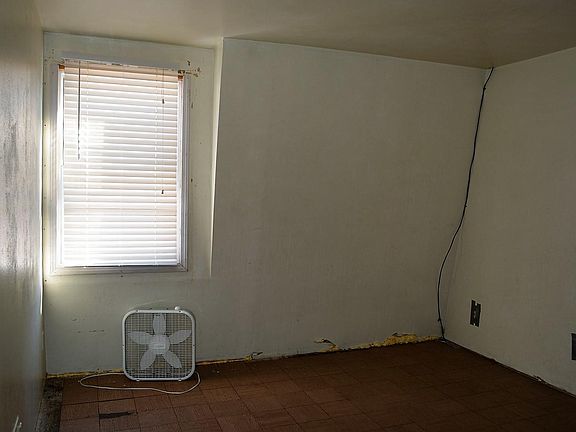 5th image of 8860 N 95th St #C