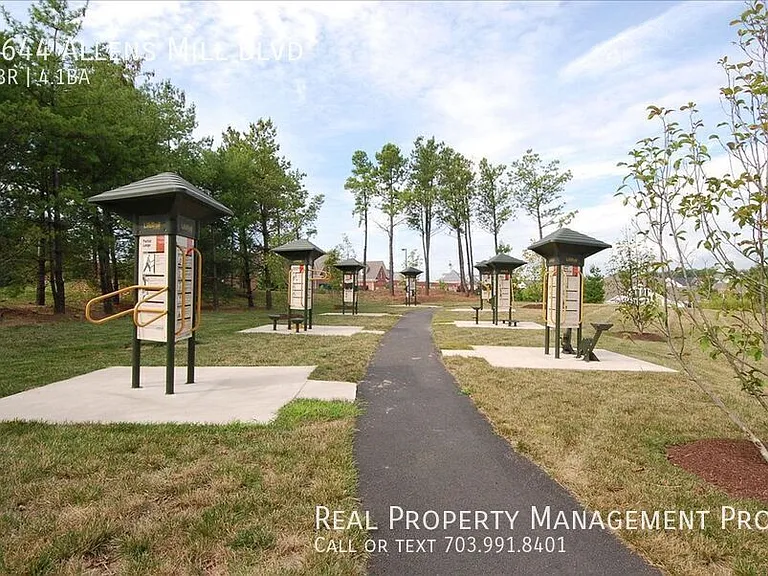 4644 Allens Mill Blvd — Photo 49