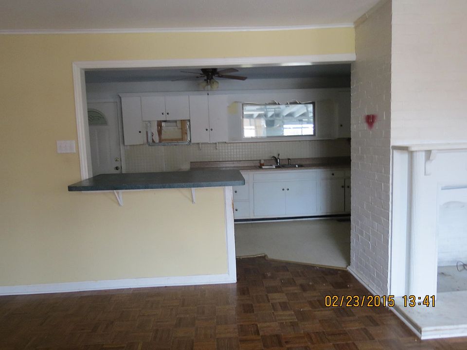 2nd image of 236 Vermont Ave