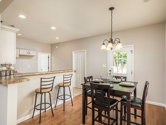 5th image of 1509 Woodland Cove Dr NE