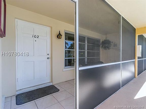 3rd image of 651 Pine Dr APT 102