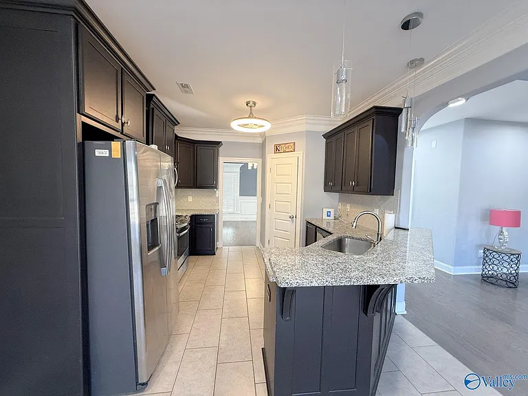 218 Woodgrove Dr — Photo 7