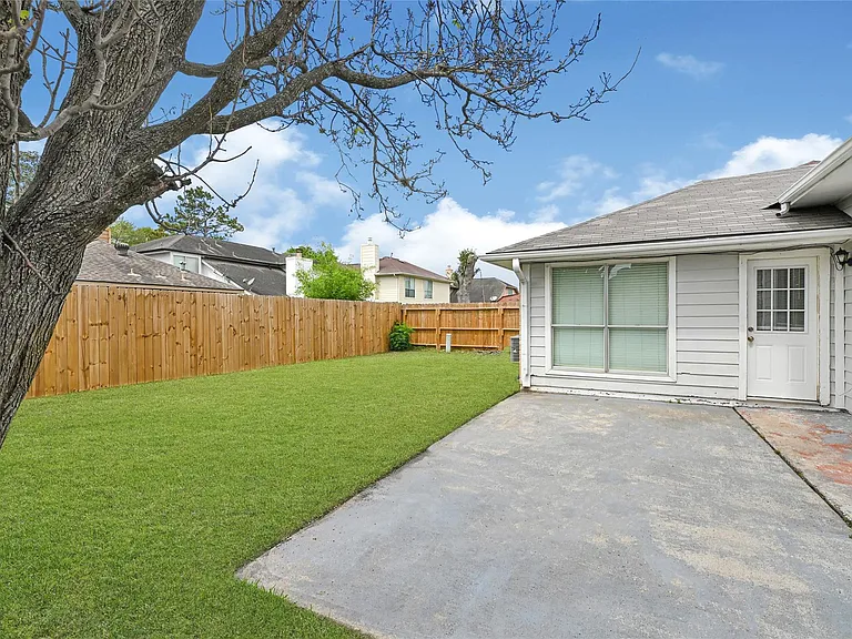 12322 Meadow Ridge Dr — Photo 33