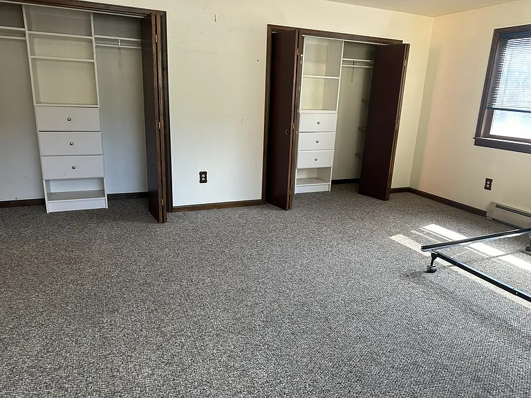 327 Virginia St — Photo 18