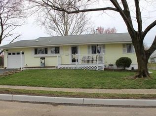 19 Ridgeview Rd, Jamesburg, NJ 08831