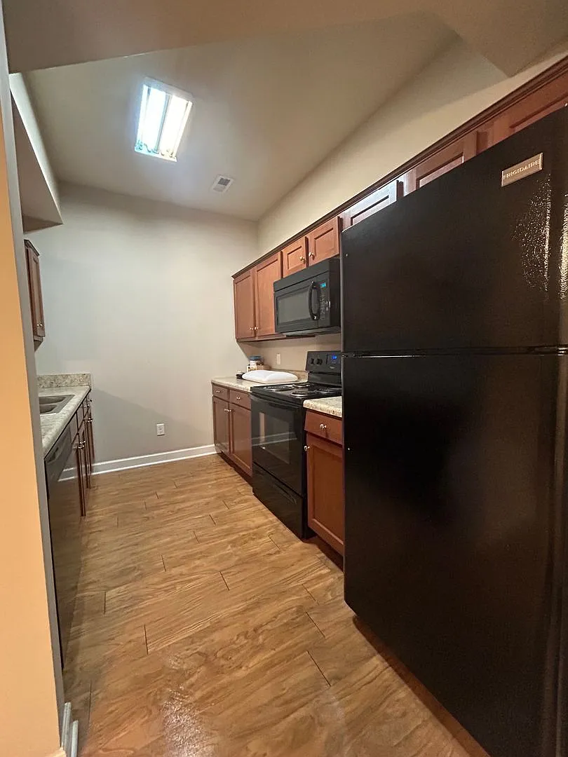 208 Moss Creek — Photo 1