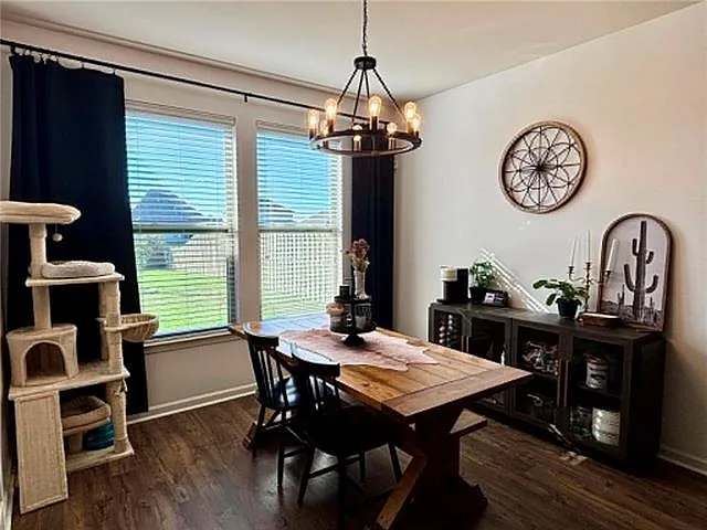 408 Lakeshore Vlg E — Photo 6