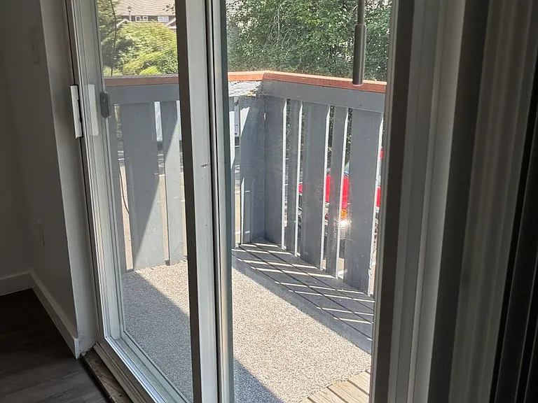 Interlakken Apartments — Photo 10