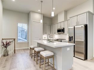 1311 Reinerman St #E, Houston, TX 77007