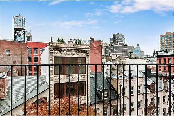 Rented by Reza Namazi, LREB | media 33