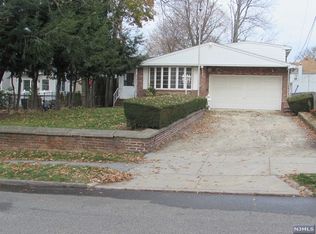 122 W Newell Ave, Rutherford, NJ 07070