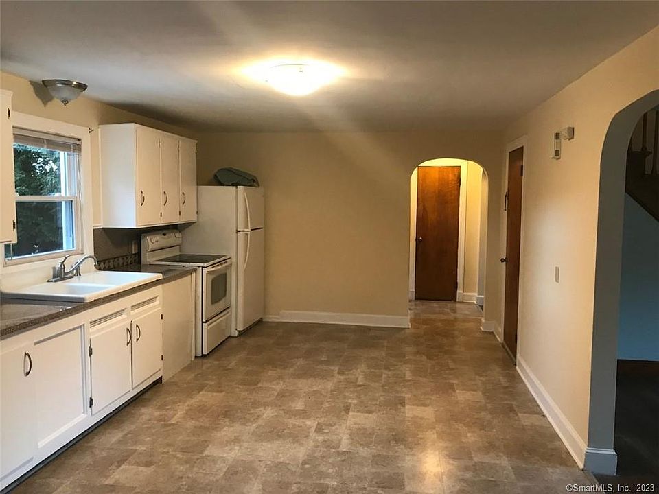 62 Skokorat St, Seymour, CT 06483 Zillow