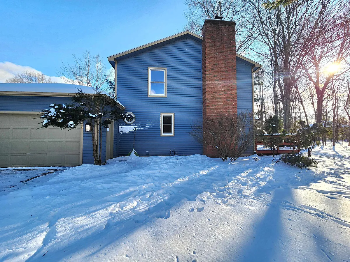 Building Photo - 2529 Brookwood Dr