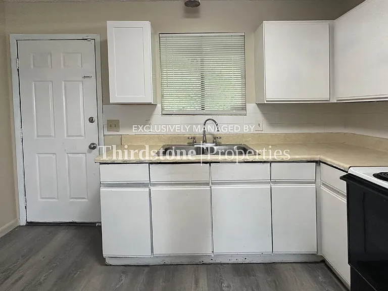 5128 Westchase Ct #4 — Photo 5