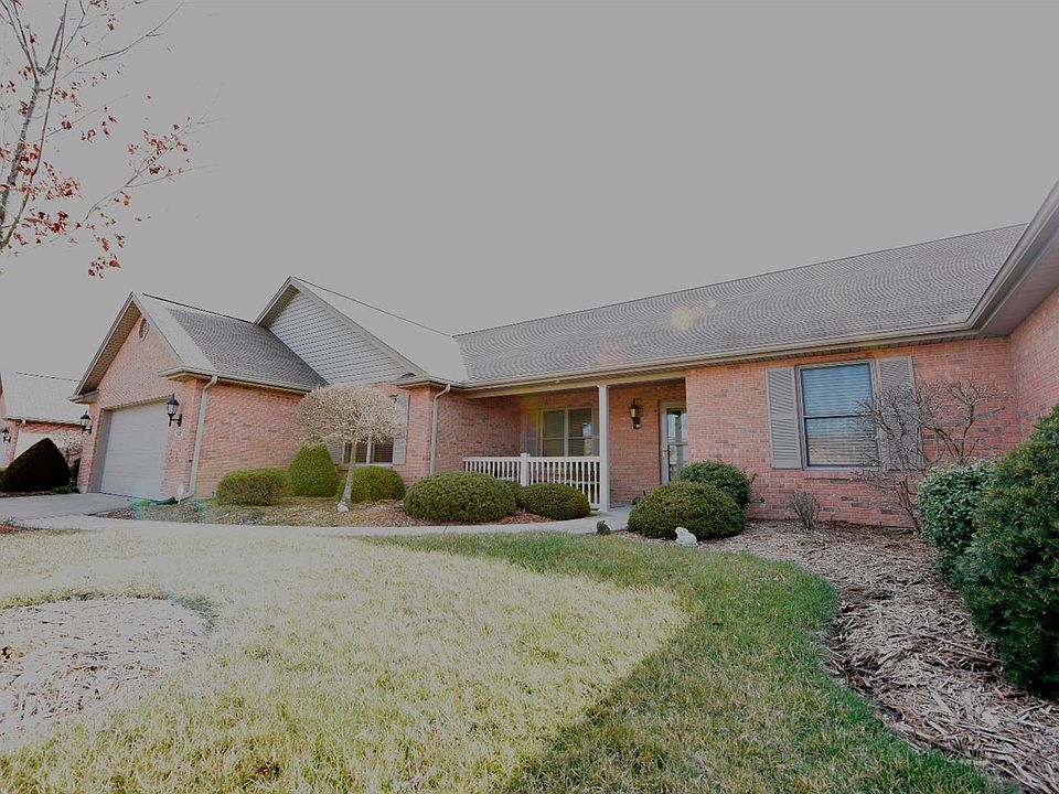 1st image of 1162 Deerfield Cir #32