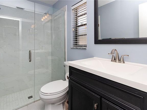 5th image of 3106 Ashwood Ln