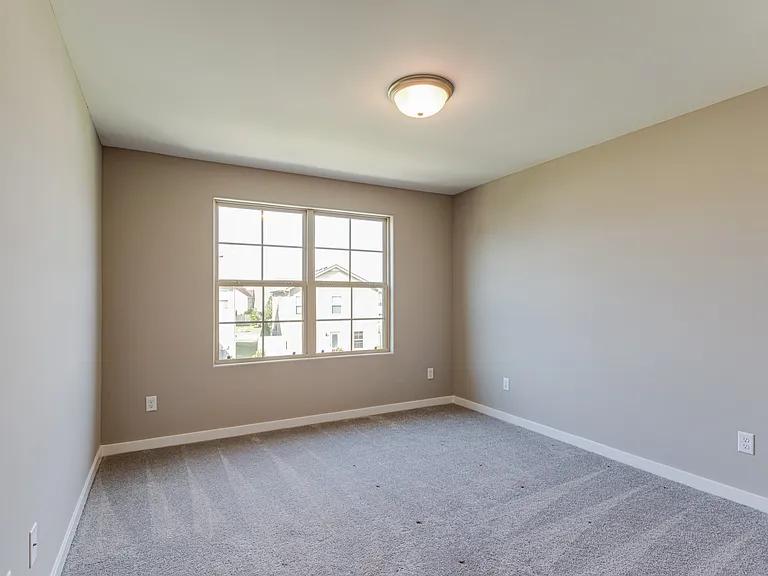 4128 Suntropic Ln — Photo 12