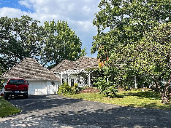 Driveway approach to primary