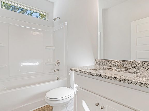 5th image of 906 Chapman Dr #46