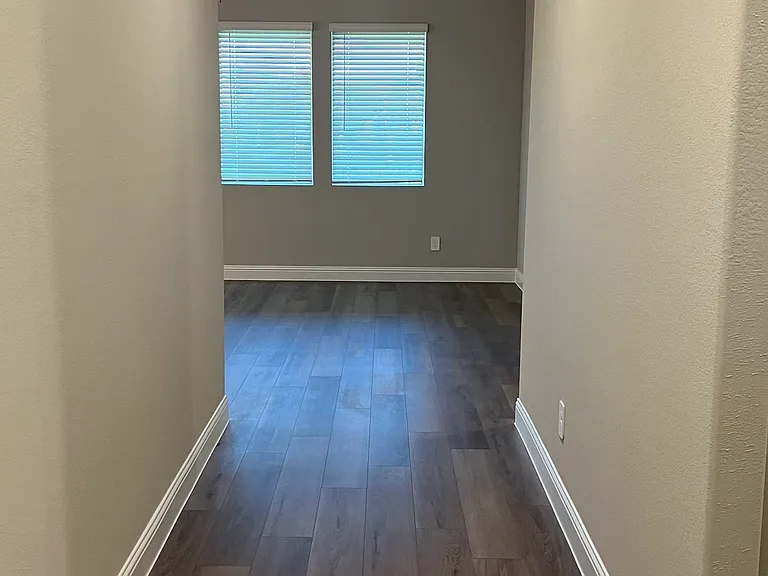 1407 Winters Way — Photo 18