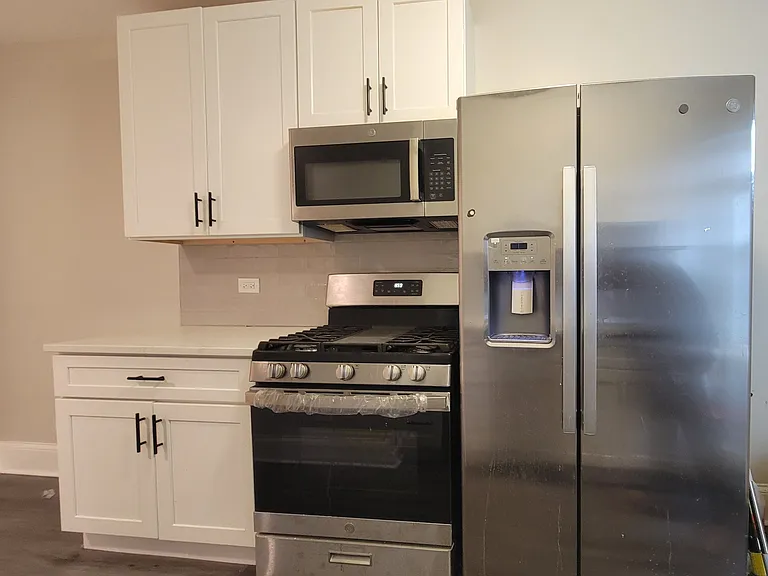 6430 N Richmond St #2W — Photo 7