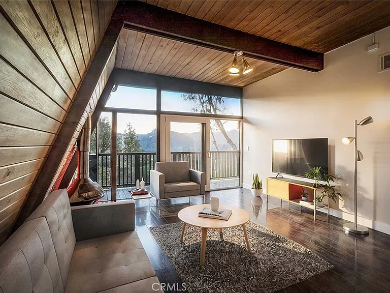 7912 Willow Glen Rd — Photo 4