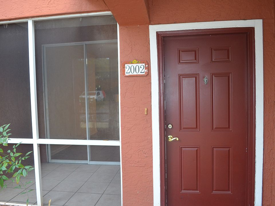 1st image of 10075 N Gate Pkwy #2002