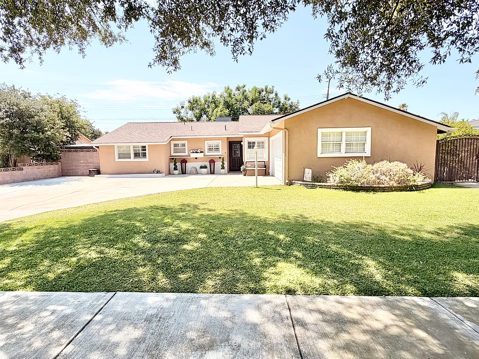 1418 Isabelita Ct