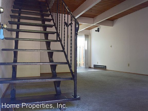 2nd image of 533 NW 19th St #8672613