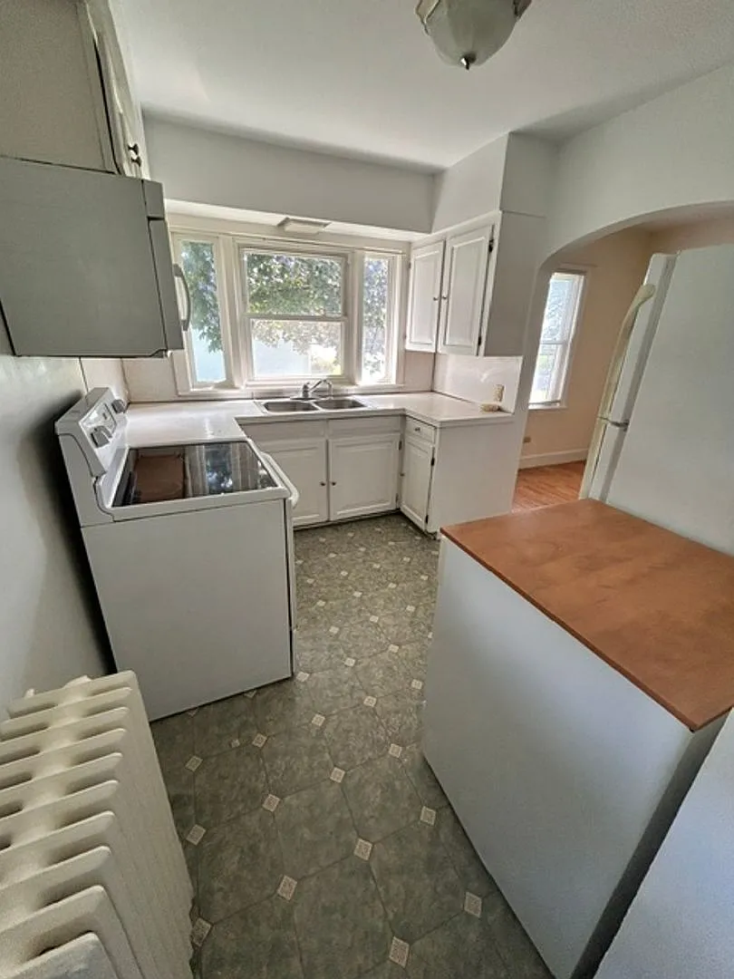 Single Family Home for Rent — Photo 3