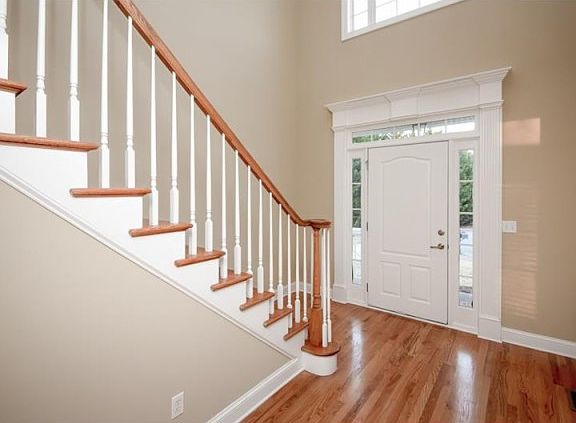 2nd image of 904 Robert Jesse Dr