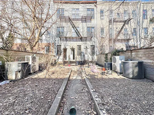 Rented by Doorway NYC, LLC | media 1