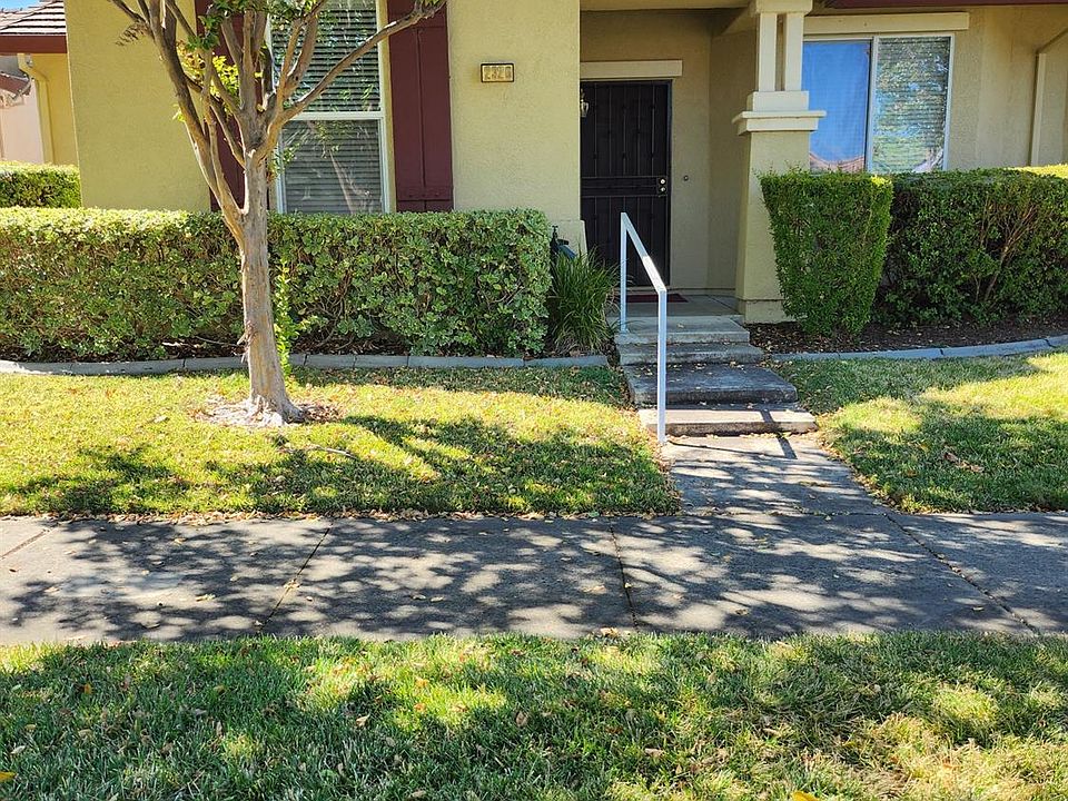 1st image of 2320 Rose Arbor Dr