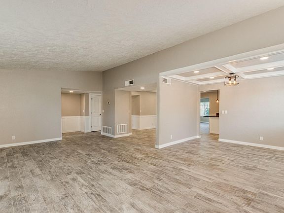 3rd image of 1283 Leisure World
