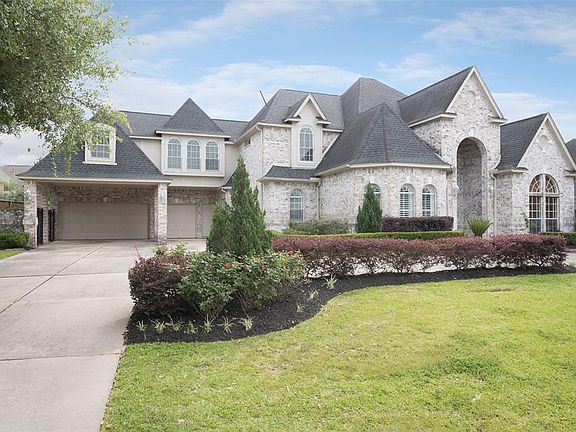 2nd image of 13714 Fir Glen Ln